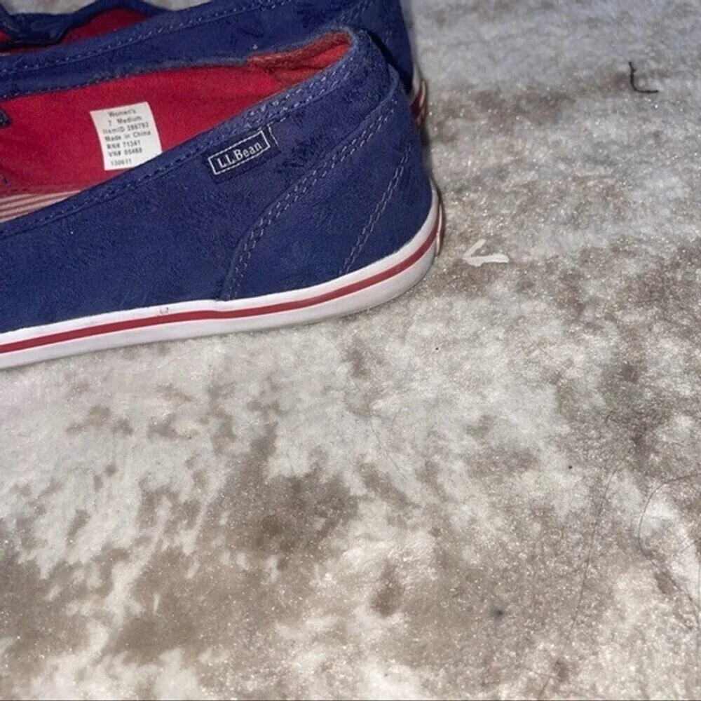 L.L. Bean red white & blue slip on Navy canvas shoes SZ 7 EUC
